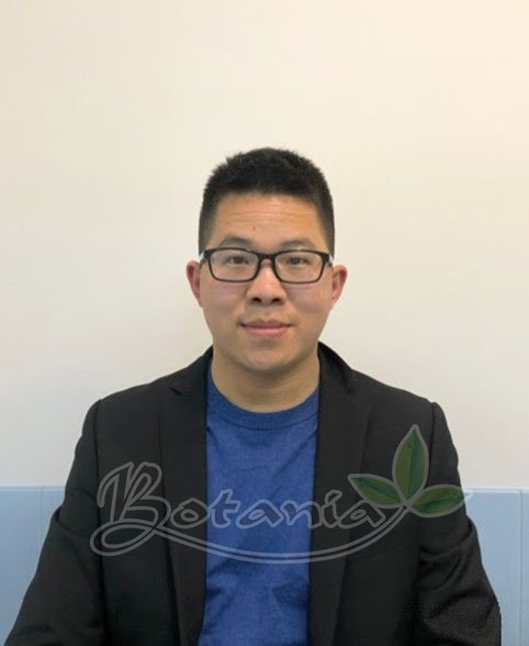 Anh Hoàng Ngọc Quỳnh, 32 tuổi.