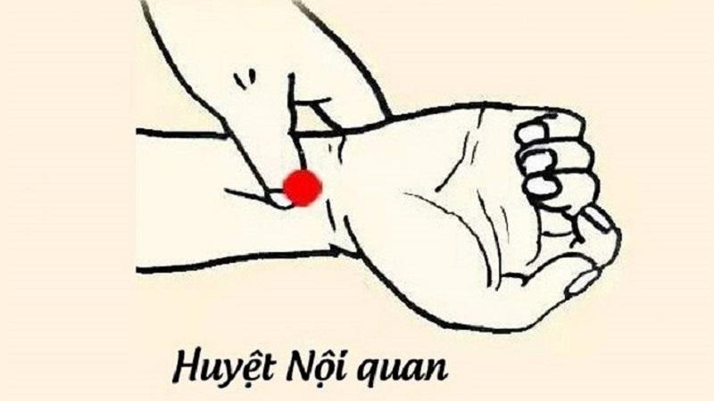 Bấm huyệt nội quan giúp cải thiện tình trạng mất ngủ